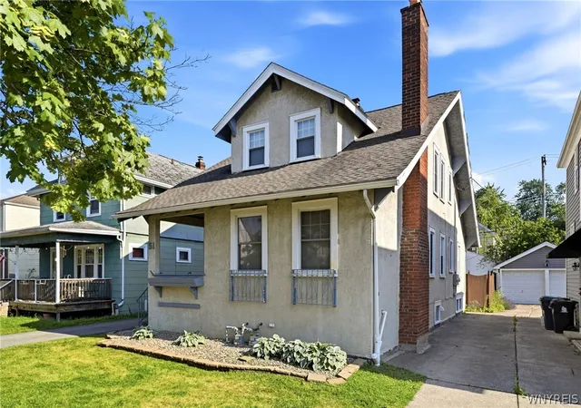 Photo 3 of Sale Pending at 51 Delwood Rd, Buffalo, NY 14217 | MLS# B1701322 | Listing updated on 2026-08-11