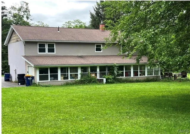 Photo 3 of Single family home for sale at 4067 Taylor Rd, Jamesville, NY 13078 | MLS# S1701700 | Listing updated on 2026-09-09