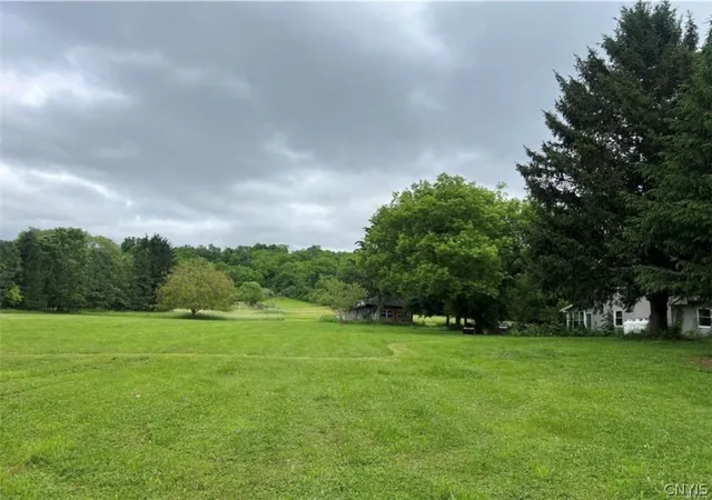 Photo 3 of Single family home for sale at 4067 Taylor Rd, Jamesville, NY 13078 | MLS# S1701700 | Listing updated on 2026-09-09