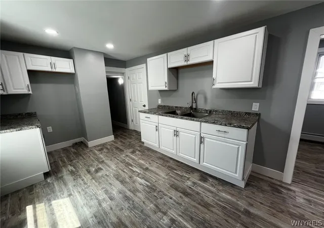 Listing Photo 4 - Condo for sale in building located at 46 Krakow St, Buffalo, NY 14206
