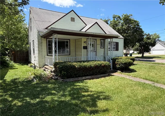 Photo 2 of Single family home for sale at 1058 92nd Street, Niagara Falls, NY 14304 | MLS# B1700936 | Listing updated on 2026-08-23