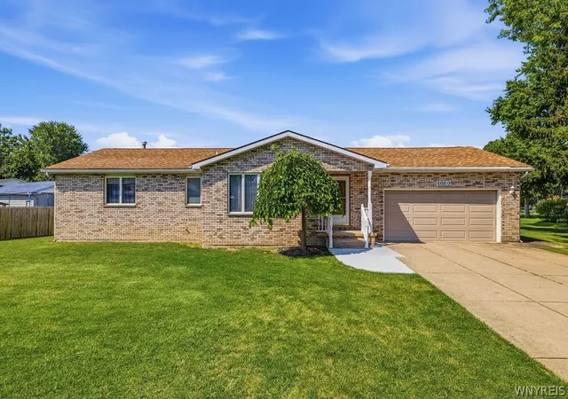 Photo 1 of Sale Pending at 1660 Tuscarora Rd, Niagara, NY 14304 | MLS# B1701746 | Listing updated on 2026-09-04