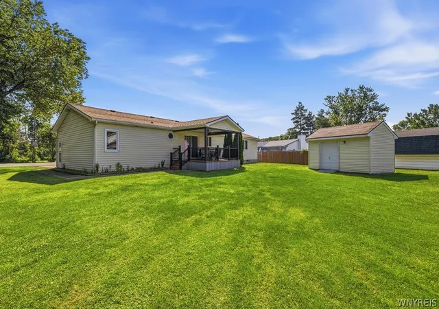 Photo 3 of Sale Pending at 1660 Tuscarora Rd, Niagara, NY 14304 | MLS# B1701746 | Listing updated on 2026-09-04