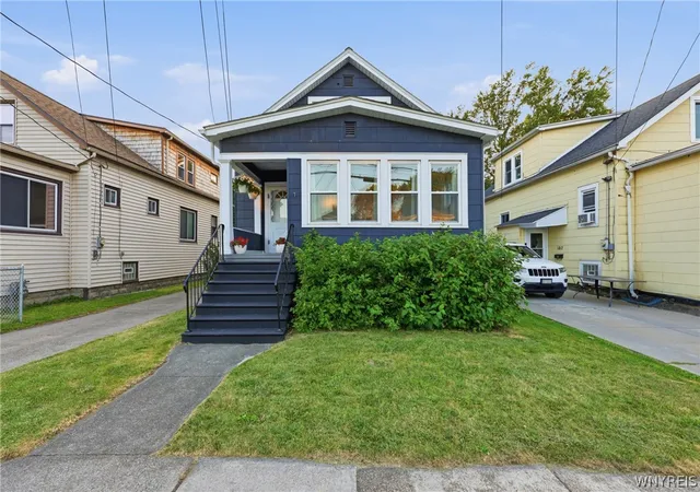 Photo 1 of Sale Pending at 109 Victory Ave, Buffalo, NY 14218 | MLS# B1701778 | Listing updated on 2026-08-17