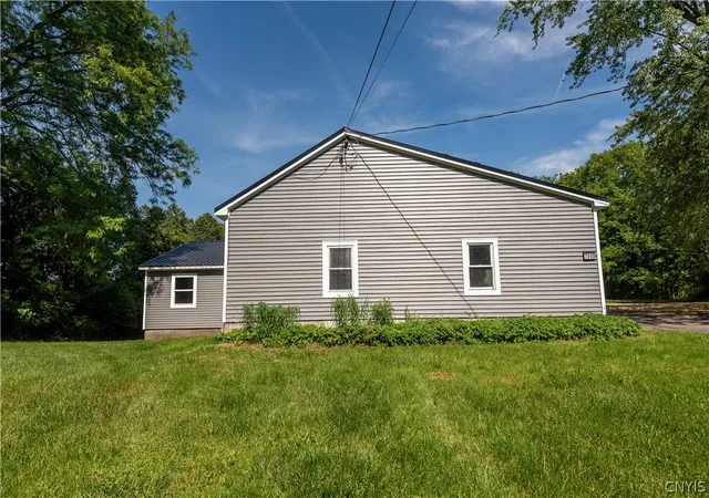 Photo 4 of Sale Pending at 7610 Van Buren Rd #7610, Baldwinsville, NY 13027 | MLS# S1701711 | Listing updated on 2026-08-24