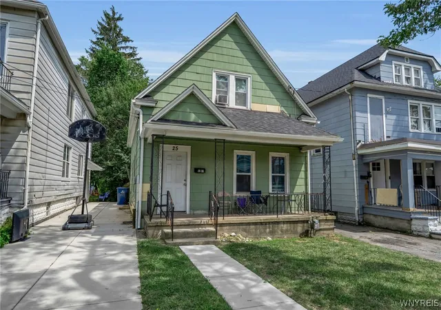 Photo 1 of Single family home for sale at 25 La Force Pl, Buffalo, NY 14207 | MLS# B1701768 | Listing updated on 2026-08-25
