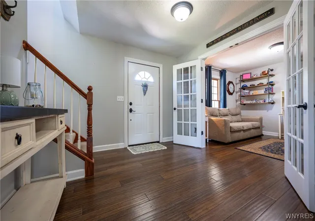 Photo 3 of Sale Pending at 6748 E High St, Lockport, NY 14094 | MLS# B1689616 | Listing updated on 2026-09-10