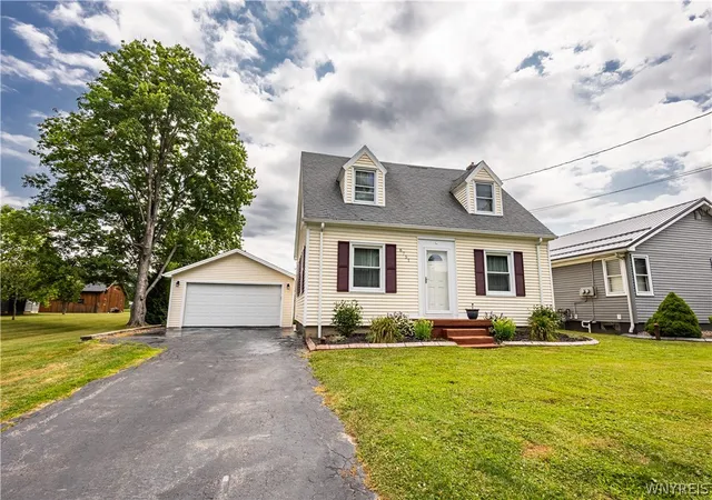 Photo 1 of Sale Pending at 6751 E Eden Rd, Hamburg, NY 14075 | MLS# B1701864 | Listing updated on 2026-08-07