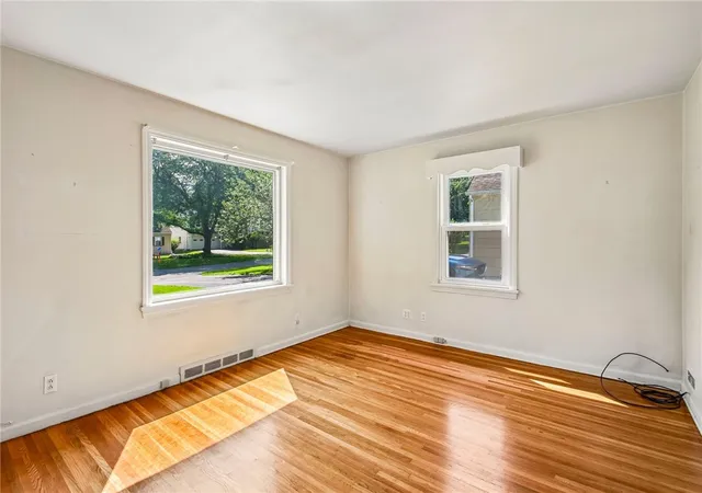 Photo 4 of Sale Pending at 65 Crestfield Dr, Rochester, NY 14617 | MLS# R1700535 | Listing updated on 2026-08-05