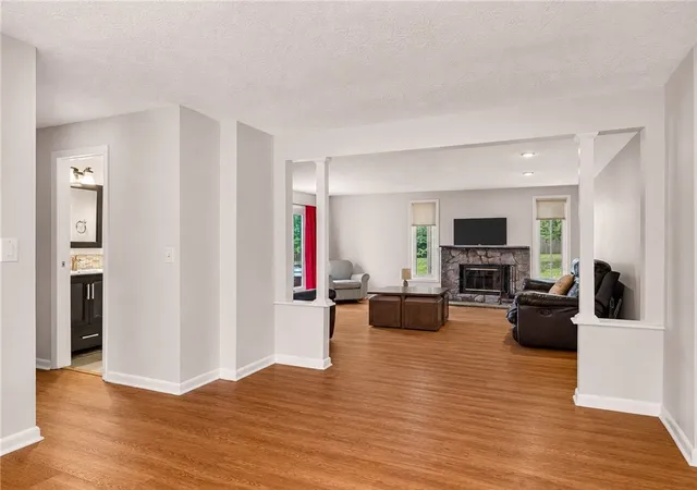 Photo 4 of Sale Pending at 167 Willow Pond Way, Penfield, NY 14526 | MLS# R1700332 | Listing updated on 2026-08-19