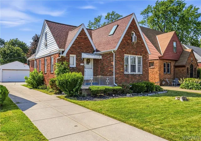 Photo 3 of Sale Pending at 36 Godfrey St, Buffalo, NY 14215 | MLS# B1701776 | Listing updated on 2026-08-19