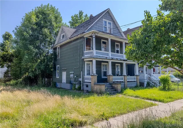 Photo 3 of Multi family home for sale at 1919 Niagara St, Niagara Falls, NY 14303 | MLS# B1702040 | Listing updated on 2026-08-05