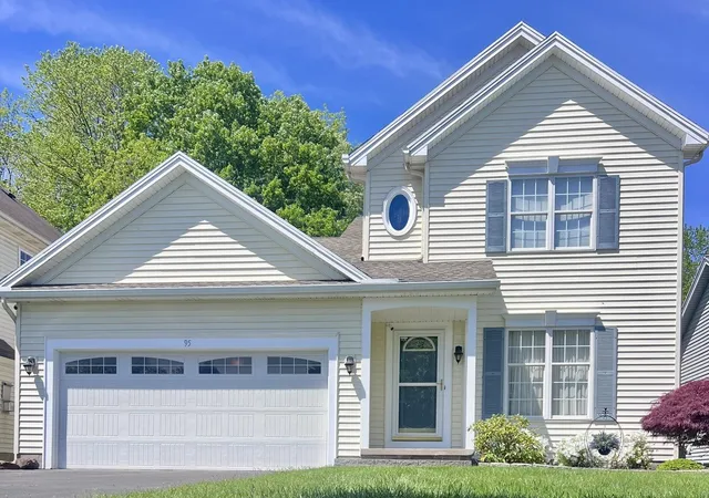 Photo 1 of Single family home for sale at 95 Creston Ct, Rochester, NY 14612 | MLS# R1701556 | Listing updated on 2026-08-04