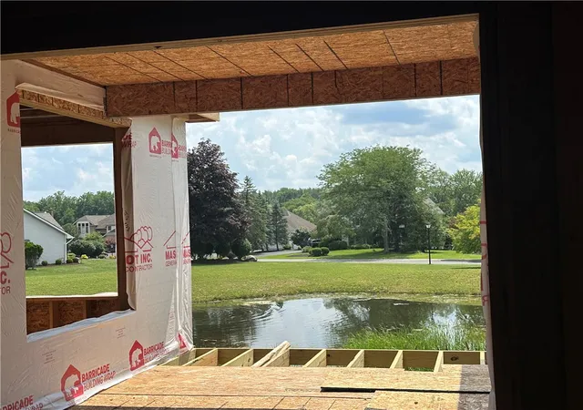 Photo 4 of Sale Pending at 5 Eagle Holw, Perinton, NY 14526 | MLS# R1700499 | Listing updated on 2026-08-31