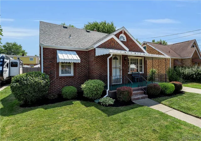 Photo 2 of Sale Pending at 103 Peoria Ave, Buffalo, NY 14206 | MLS# B1701966 | Listing updated on 2026-08-13