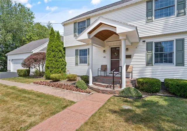 Photo 3 of Sale Pending at 431 Sylvan St, Oneida, NY 13421 | MLS# S1701894 | Listing updated on 2026-08-06