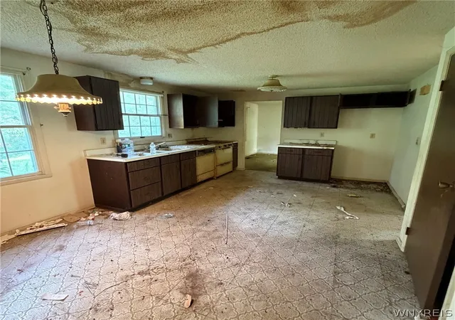 Photo 2 of Sale Pending at 5092 Rogers Rd, Hamburg, NY 14075 | MLS# B1701978 | Listing updated on 2026-08-13