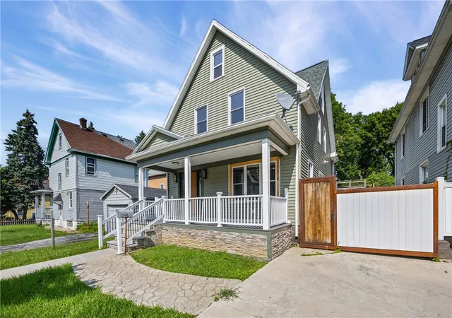 Photo 2 of Sale Pending at 186 Hollenbeck St, Rochester, NY 14621 | MLS# R1702249 | Listing updated on 2026-08-10