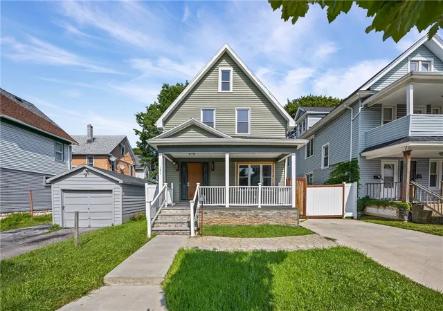 Photo 3 of Sale Pending at 186 Hollenbeck St, Rochester, NY 14621 | MLS# R1702249 | Listing updated on 2026-08-10