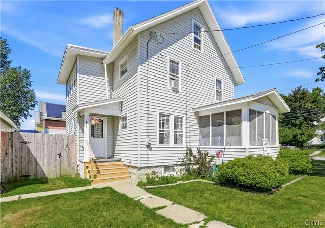 Photo 2 of Single family home for sale at 824 Floyd Ave, Rome, NY 13440 | MLS# S1702053 | Listing updated on 2026-09-04