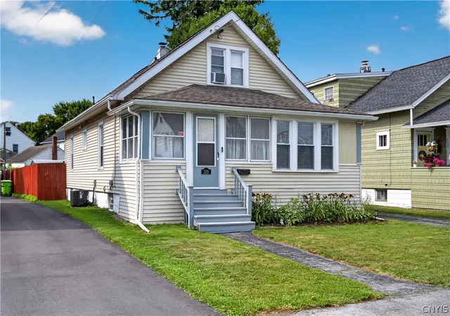 Photo 3 of Sale Pending at 310 Roxford Rd S, Syracuse, NY 13208 | MLS# S1701672 | Listing updated on 2026-08-26