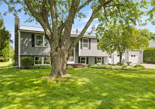 Photo 3 of Sale Pending at 292 Collamer Rd, Hilton, NY 14468 | MLS# R1696065 | Listing updated on 2026-08-13