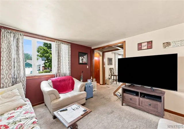 Photo 3 of Sale Pending at 111 Griffith St, Buffalo, NY 14212 | MLS# B1701753 | Listing updated on 2026-08-14