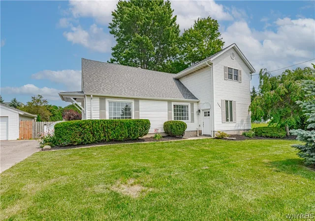 Photo 2 of Sale Pending at 5485 Upper Mountain Rd, Lockport, NY 14094 | MLS# B1702139 | Listing updated on 2026-08-14