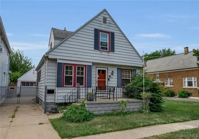 Photo 1 of Sale Pending at 33 Ludington St, Buffalo, NY 14206 | MLS# B1702099 | Listing updated on 2026-08-06