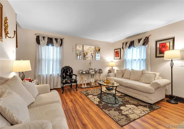 Photo 3 of Sale Pending at 33 Ludington St, Buffalo, NY 14206 | MLS# B1702099 | Listing updated on 2026-08-06