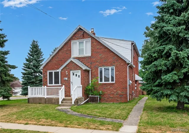 Photo 2 of Multi family home for sale at 8 Evergreen Pl, Cheektowaga, NY 14225 | MLS# B1702255 | Listing updated on 2026-08-21
