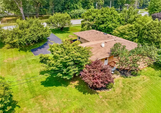 Photo 4 of Sale Pending at 1021 Fairport Rd, Fairport, NY 14450 | MLS# R1702215 | Listing updated on 2026-08-18