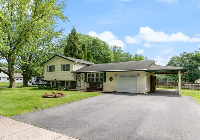 Photo 2 of Sale Pending at 64 Elmford Rd, Rochester, NY 14606 | MLS# R1694667 | Listing updated on 2026-08-07