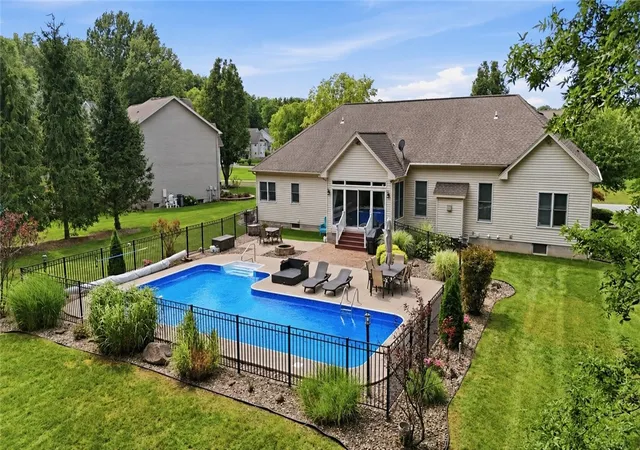 Photo 4 of Sale Pending at 20 Coyote Run, Spencerport, NY 14559 | MLS# R1679855 | Listing updated on 2026-09-02