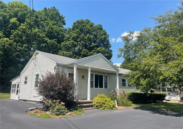 Photo 2 of Sale Pending at 4761 State St, Oneida, NY 13421 | MLS# S1702070 | Listing updated on 2026-08-11