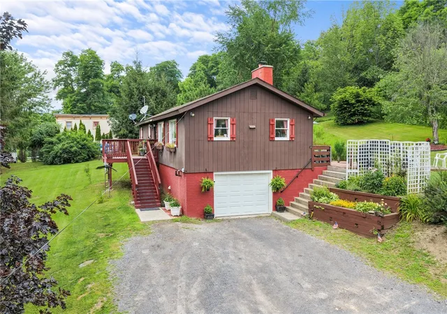 Photo 2 of Single family home for sale at 1086 State Route 145, Middleburgh, NY 12122 | MLS# R1702309 | Listing updated on 2026-08-31