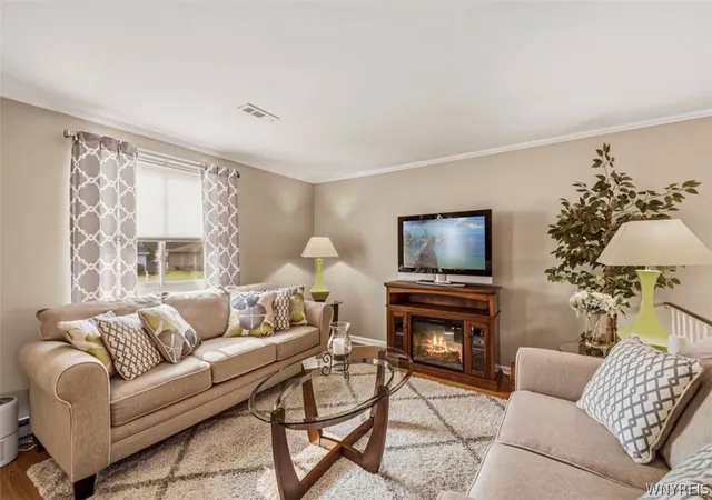 Photo 4 of Sale Pending at 5698 Jennifer Dr W, Lockport, NY 14094 | MLS# B1701217 | Listing updated on 2026-08-11