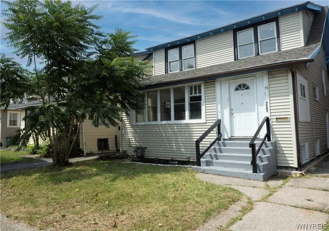 Photo 2 of Single family home for sale at 496 E Amherst St, Buffalo, NY 14215 | MLS# B1702419 | Listing updated on 2026-09-12
