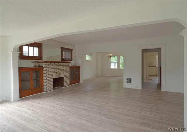Photo 3 of Single family home for sale at 496 E Amherst St, Buffalo, NY 14215 | MLS# B1702419 | Listing updated on 2026-09-12