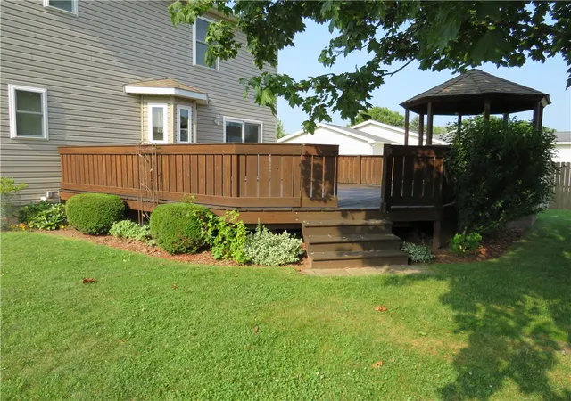Photo 3 of Sale Pending at 119 Delaina Rose Cir, Brockport, NY 14420 | MLS# R1701995 | Listing updated on 2026-08-14