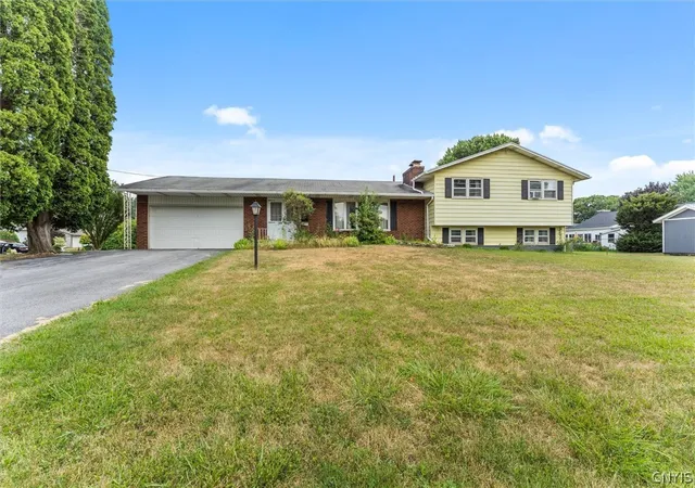 Photo 2 of Sale Pending at 125 Colony Park Dr, Liverpool, NY 13088 | MLS# S1702444 | Listing updated on 2026-09-05