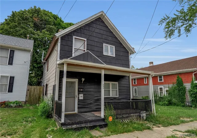 Photo 2 of Single family home for sale at 131 Lemon St, Buffalo, NY 14204 | MLS# B1702344 | Listing updated on 2026-08-22