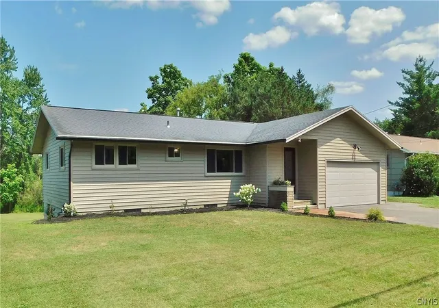 Photo 1 of Single family home for sale at 7742 Davis Rd S, Syracuse, NY 13212 | MLS# S1701726 | Listing updated on 2026-09-15