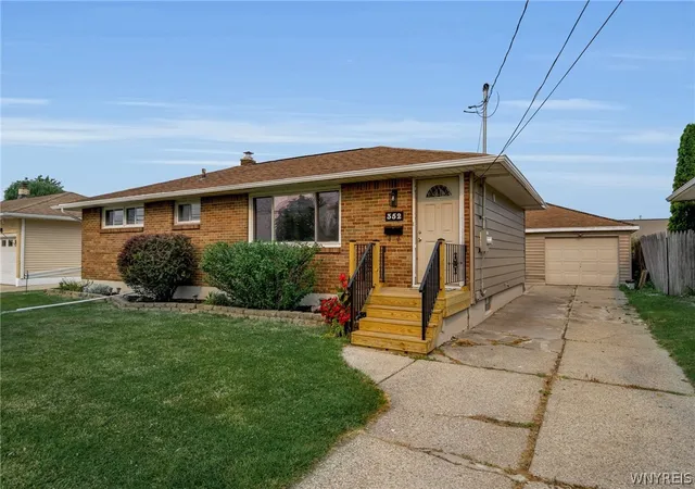Photo 3 of Sale Pending at 352 Two Mile Crk Rd, Tonawanda, NY 14150 | MLS# B1701975 | Listing updated on 2026-09-09