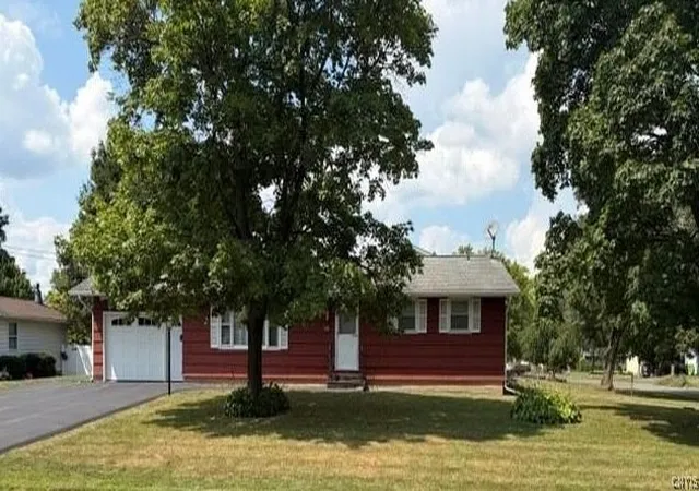 Photo 1 of Sale Pending at 4875 Thornwood Dr, Liverpool, NY 13088 | MLS# S1702494 | Listing updated on 2026-09-13