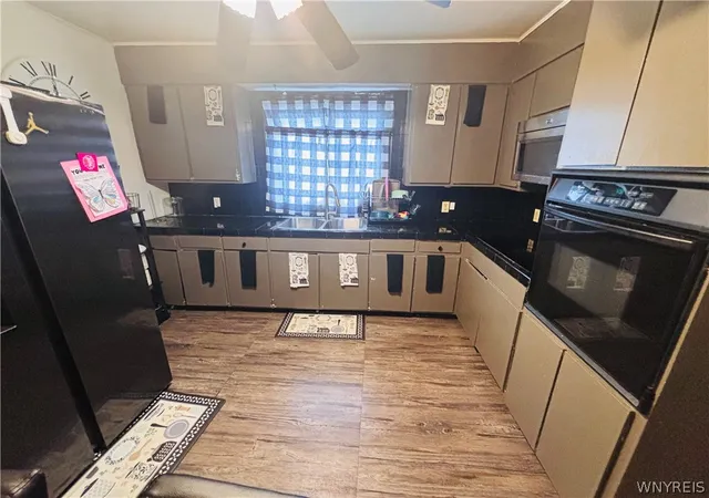 Listing Photo 5 - Condo for sale in building located at 1148 Niagara Ave, Niagara Falls, NY 14305