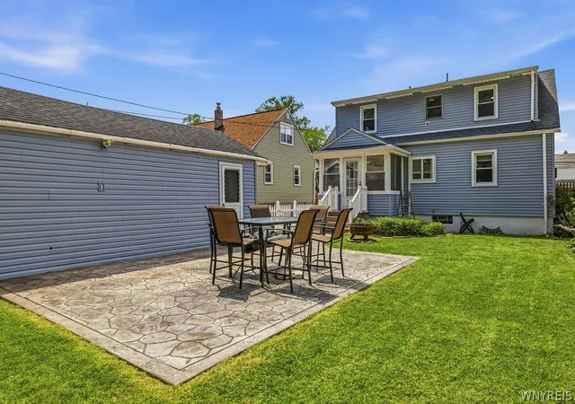 Photo 3 of Single family home for sale at 629 74th Street, Niagara Falls, NY 14304 | MLS# B1702372 | Listing updated on 2026-09-01