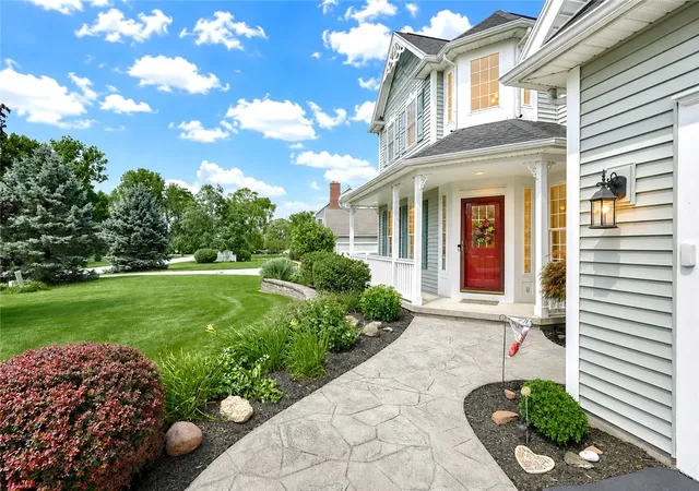 Photo 3 of Sale Pending at 6180 Southbrook Dr, Ontario, NY 14519 | MLS# R1701268 | Listing updated on 2026-08-30