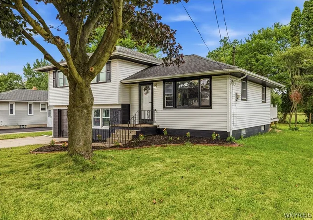 Photo 3 of Sale Pending at 641 Shad St, North Tonawanda, NY 14120 | MLS# B1702520 | Listing updated on 2026-08-08