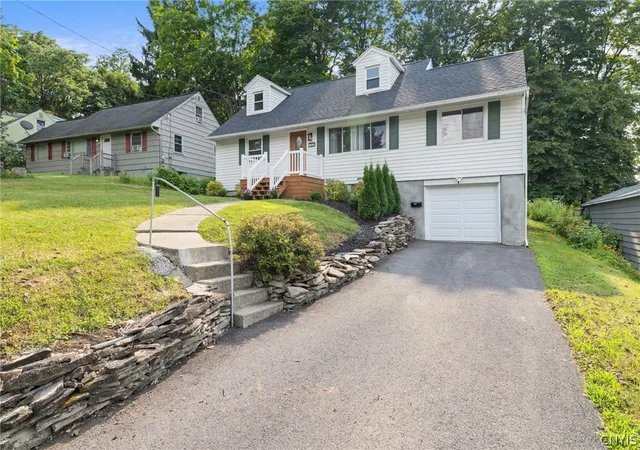 Photo 2 of Sale Pending at 108 Sutton Dr, Syracuse, NY 13219 | MLS# S1702511 | Listing updated on 2026-09-13